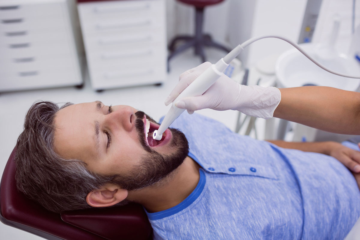 هزینه عصب کشی دندان با بیمه تکمیلی