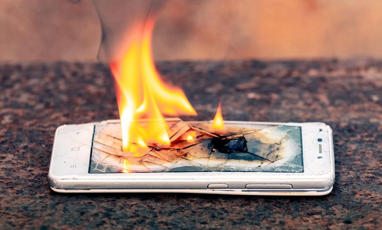 چگونه از آتش‌گرفتن باتری موبایل جلوگیری کنیم؟